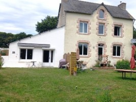 Maison 4 Pièces + Maison 3 Pièces + Dépendances 56580 Bréhan